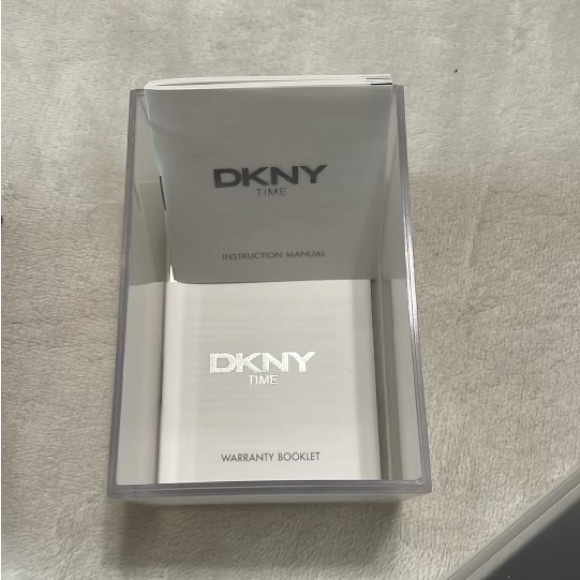 DKNY Watch - Picture 6 of 7